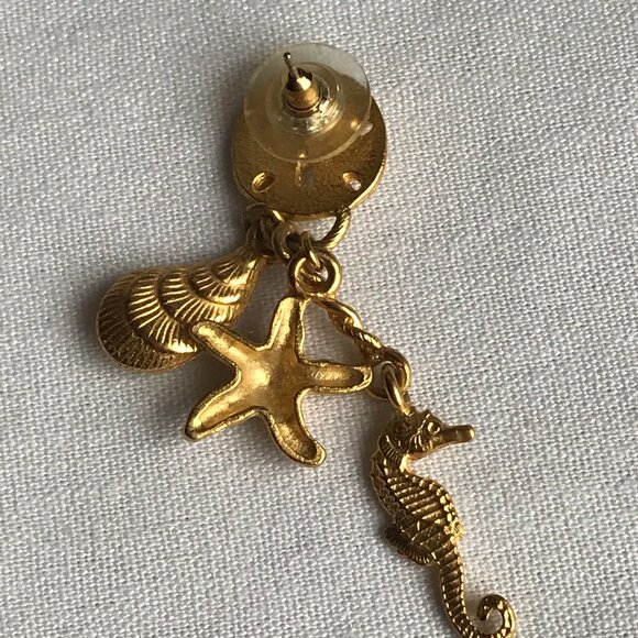 Seashore Scatter Pin w/Dangling Seahorse, Starfish, Sand Dollar & Mussel Charms - Picture 7 of 9